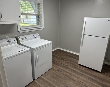 274 Molly Lane - Photo Thumbnail 15