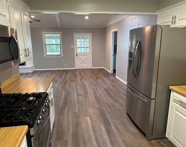 274 Molly Lane - Photo Thumbnail 12