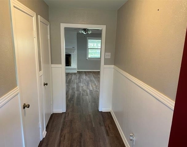 274 Molly Lane - Photo Thumbnail 3