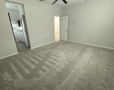 1730 S 246th Lane - Photo Thumbnail 9
