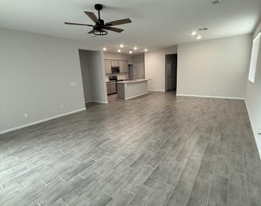 1730 S 246th Lane - Photo Thumbnail 6