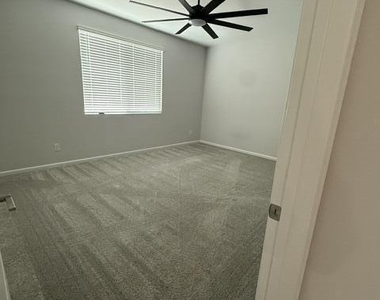 1730 S 246th Lane - Photo Thumbnail 2