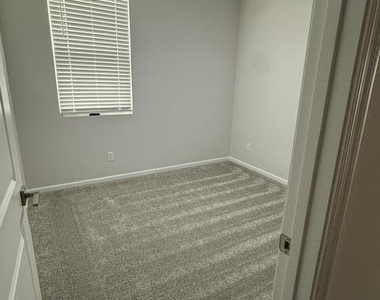 1730 S 246th Lane - Photo Thumbnail 1