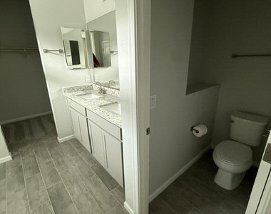 1730 S 246th Lane - Photo Thumbnail 13
