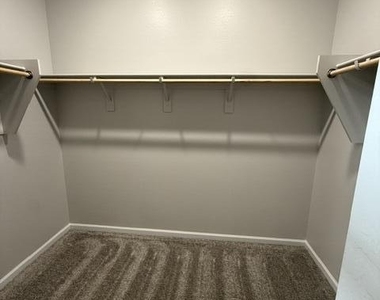 1730 S 246th Lane - Photo Thumbnail 17