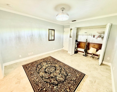 916 Savannas Point Drive - Photo Thumbnail 46