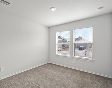13173 Enclave Parkway - Photo Thumbnail 11