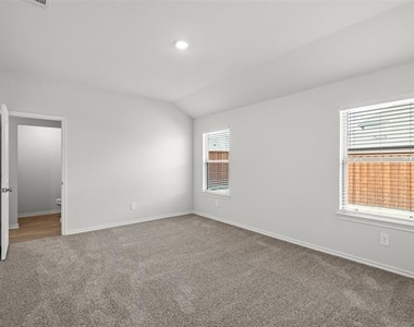 13173 Enclave Parkway - Photo Thumbnail 13