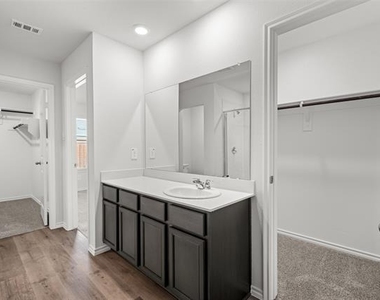 13173 Enclave Parkway - Photo Thumbnail 17