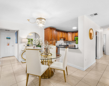 795 Se 17th Street - Photo Thumbnail 10