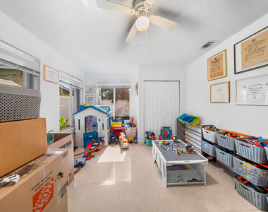 795 Se 17th Street - Photo Thumbnail 26