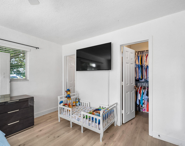 795 Se 17th Street - Photo Thumbnail 22