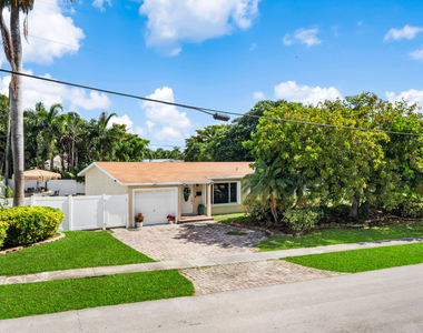795 Se 17th Street - Photo Thumbnail 14