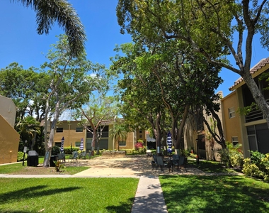 959 Se 2nd Avenue - Photo Thumbnail 25