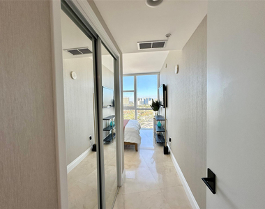 18201 Collins Avenue - Photo Thumbnail 55