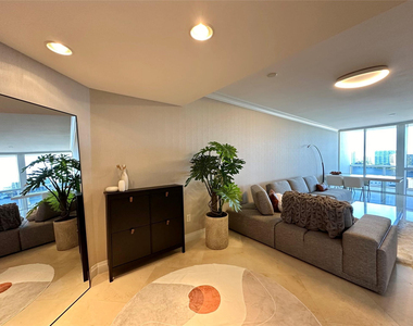 18201 Collins Avenue - Photo Thumbnail 19