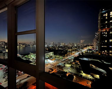 18201 Collins Avenue - Photo Thumbnail 32