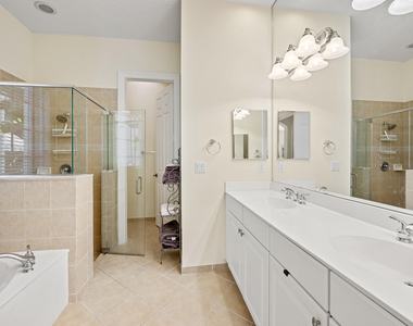 1043 Vintner Boulevard - Photo Thumbnail 36