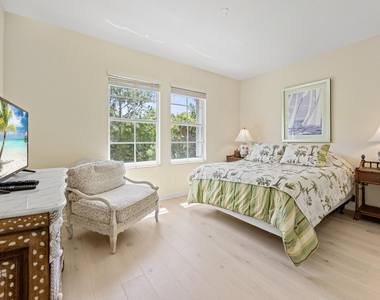 1043 Vintner Boulevard - Photo Thumbnail 48