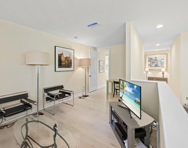 1043 Vintner Boulevard - Photo Thumbnail 44