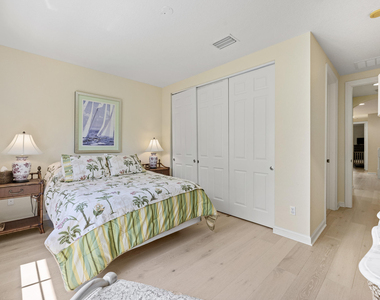 1043 Vintner Boulevard - Photo Thumbnail 47