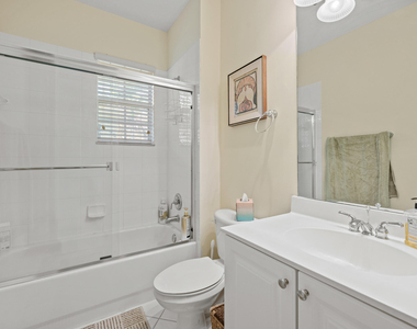 1043 Vintner Boulevard - Photo Thumbnail 53