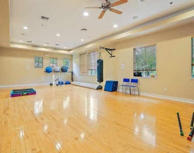 1043 Vintner Boulevard - Photo Thumbnail 64