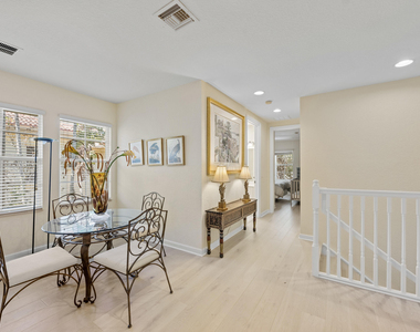 1043 Vintner Boulevard - Photo Thumbnail 45