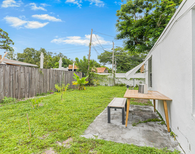 2865 Sw 16th Street - Photo Thumbnail 4