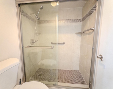2800 N 46th - Photo Thumbnail 17
