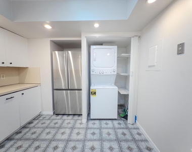 2800 N 46th - Photo Thumbnail 8