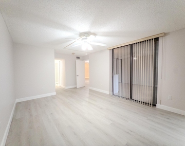 2800 N 46th - Photo Thumbnail 15