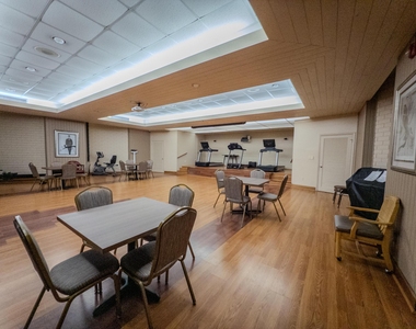 2800 N 46th - Photo Thumbnail 23