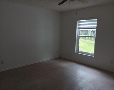 757 Brookedge Terrace - Photo Thumbnail 19