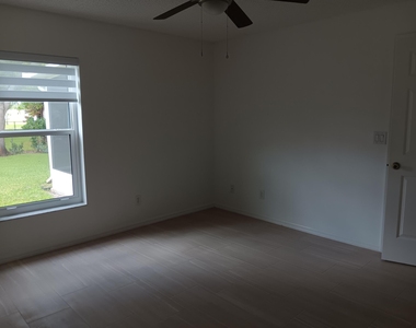 757 Brookedge Terrace - Photo Thumbnail 20