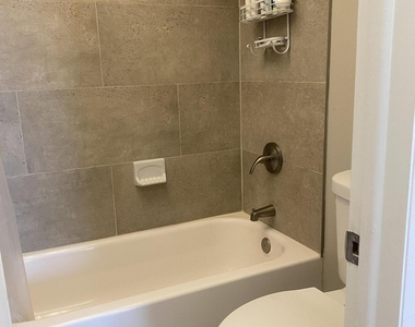 9 Royal Palm Way - Photo Thumbnail 15