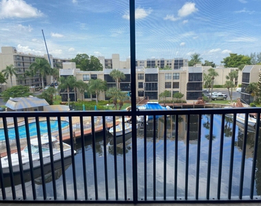 9 Royal Palm Way - Photo Thumbnail 23