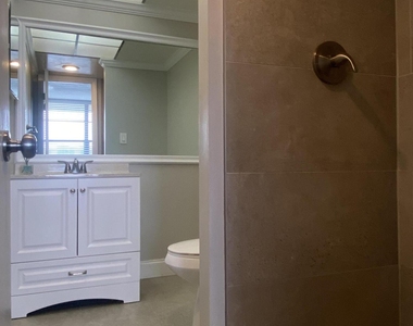9 Royal Palm Way - Photo Thumbnail 38
