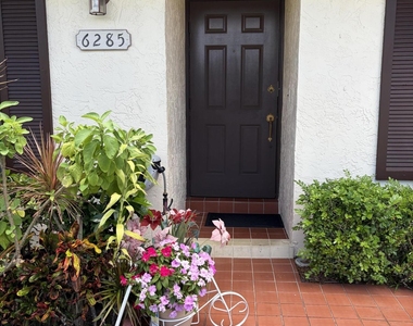 6285 Tall Cypress Circle - Photo Thumbnail 4