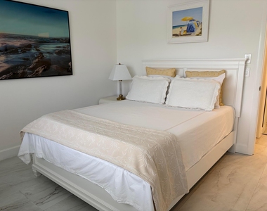 6285 Tall Cypress Circle - Photo Thumbnail 8
