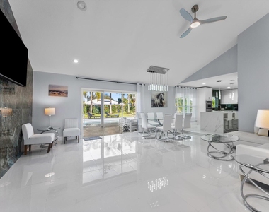 11647 Anhinga Drive - Photo Thumbnail 41