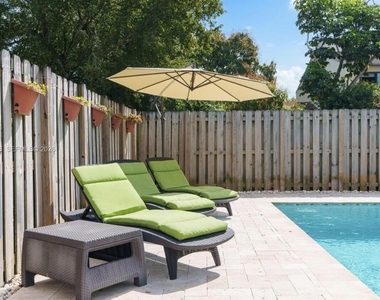 2900 Nw 69th Court - Photo Thumbnail 22