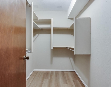 12316 Sw 14th Street - Photo Thumbnail 13