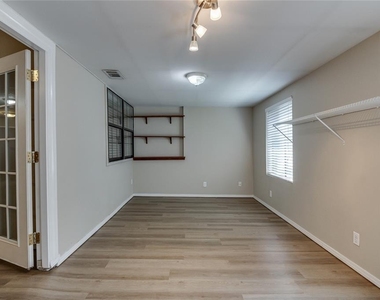 12316 Sw 14th Street - Photo Thumbnail 6