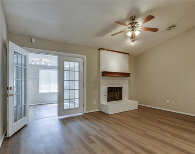 12316 Sw 14th Street - Photo Thumbnail 3
