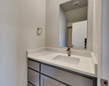 12505 Florence Lane - Photo Thumbnail 8