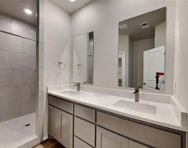 12505 Florence Lane - Photo Thumbnail 10
