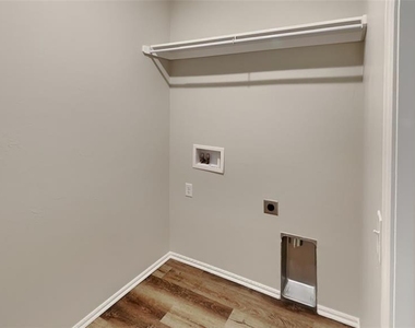 12505 Florence Lane - Photo Thumbnail 16