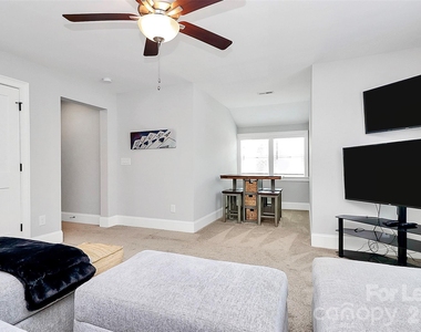136 Preston Road - Photo Thumbnail 20