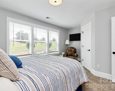 136 Preston Road - Photo Thumbnail 14